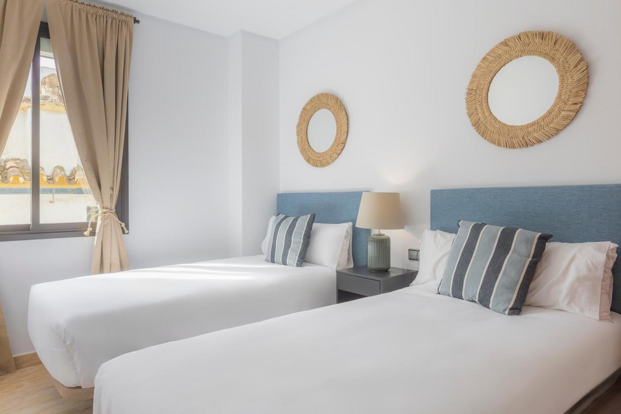 Apartamentos Moon Dreams Puerto El Puerto de Santa María Esterno foto