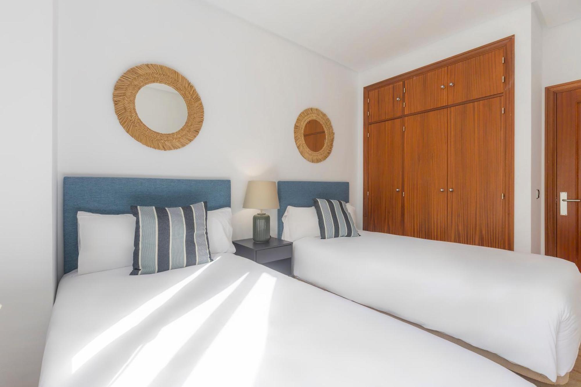 Apartamentos Moon Dreams Puerto El Puerto de Santa María Esterno foto