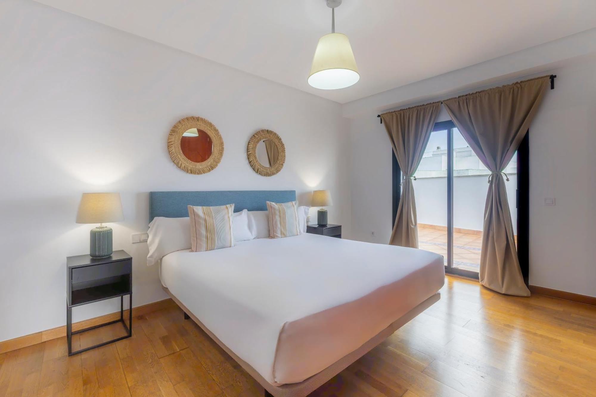 Apartamentos Moon Dreams Puerto El Puerto de Santa María Esterno foto